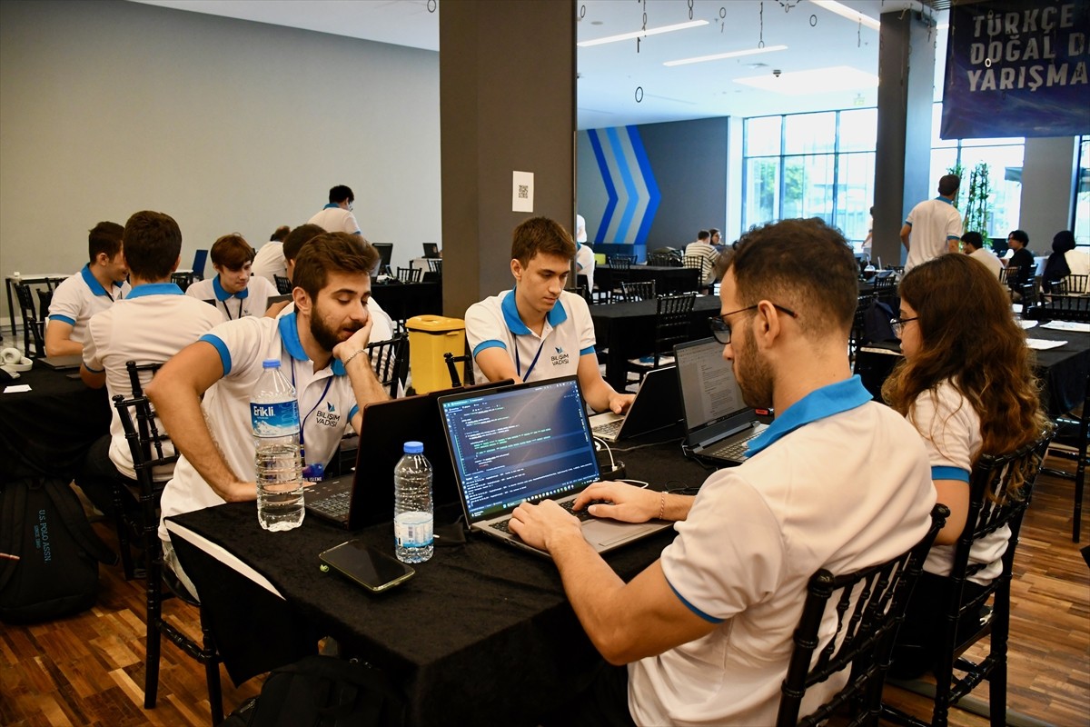 Kocaeli'de düzenlenen "TEKNOFEST Türkçe Doğal Dil İşleme Yarışması" finali, 163 takım ve 531...