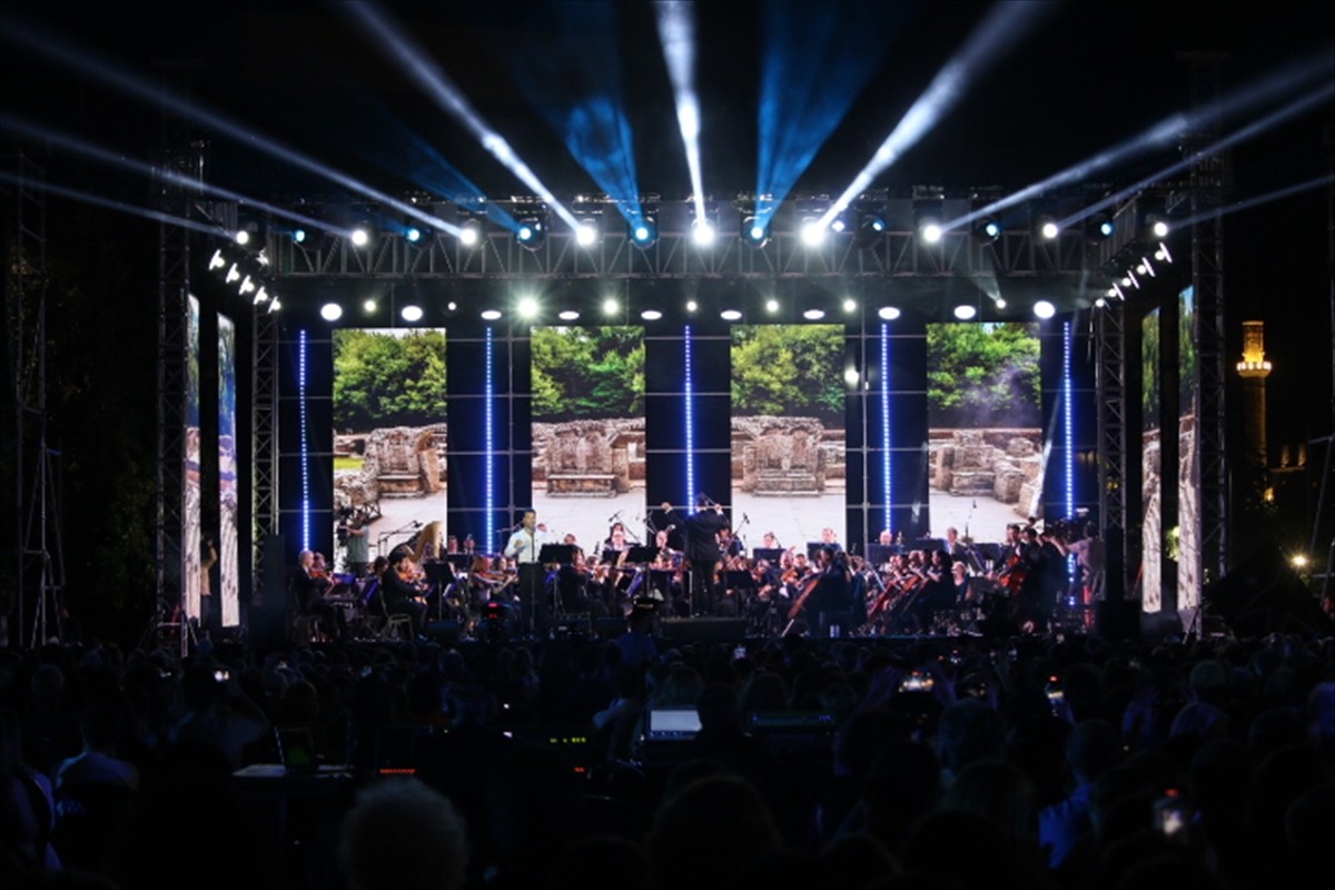 Kosova'nın başkenti Priştine'de "4'üncü Rame Lahaj Uluslararası Opera Festivali"nin gala konseri...