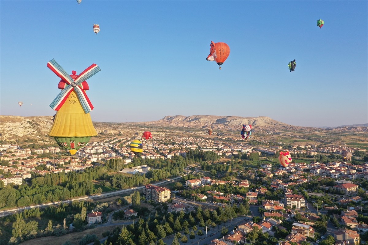Kültür ve Turizm Bakanlığınca düzenlenen "Nevşehir Kültür Yolu Festivali"ne Türkiye'nin yanı sıra...