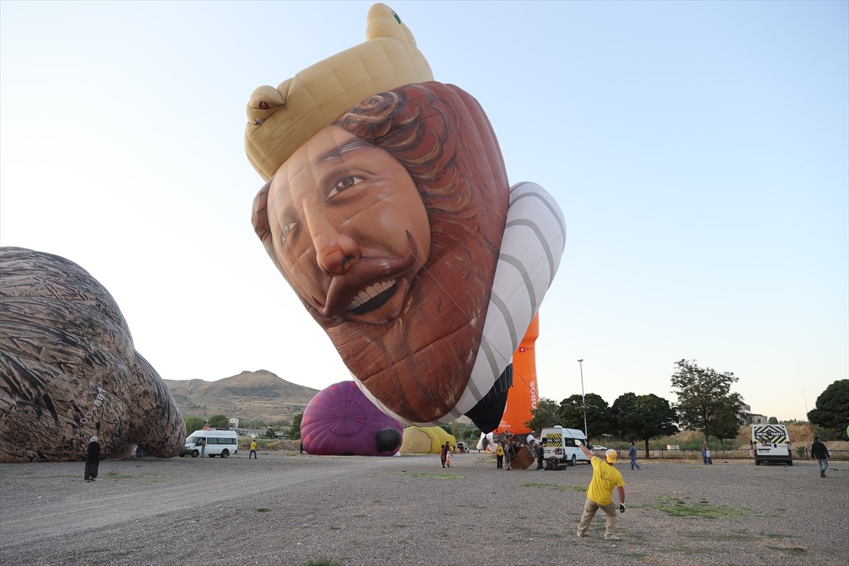 Kültür ve Turizm Bakanlığınca düzenlenen "Nevşehir Kültür Yolu Festivali"ne Türkiye'nin yanı sıra...