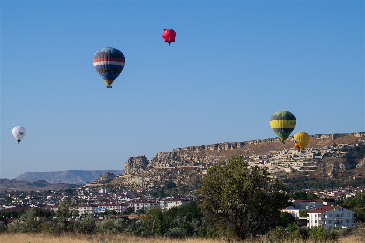 Kültür ve Turizm Bakanlığınca düzenlenen "Nevşehir Kültür Yolu Festivali"ne Türkiye'nin yanı sıra...