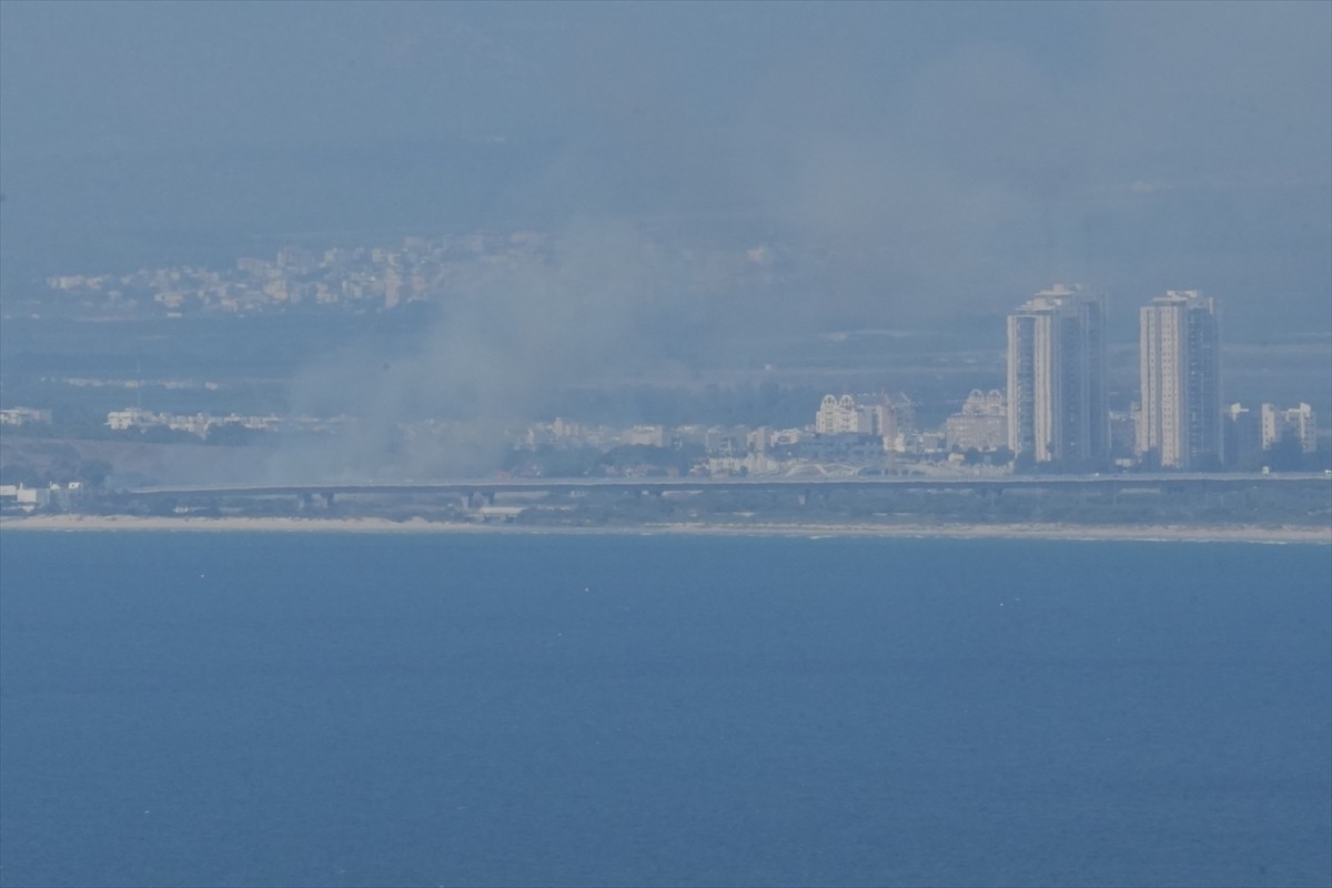 Lübnan Hizbullahı'nın, İsrail'in kuzeyindeki Akka ve Nehariya arasında "askeri üs olduğu" ifade...