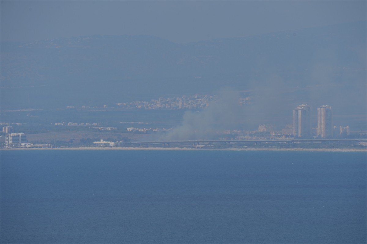 Lübnan Hizbullahı'nın, İsrail'in kuzeyindeki Akka ve Nehariya arasında "askeri üs olduğu" ifade...