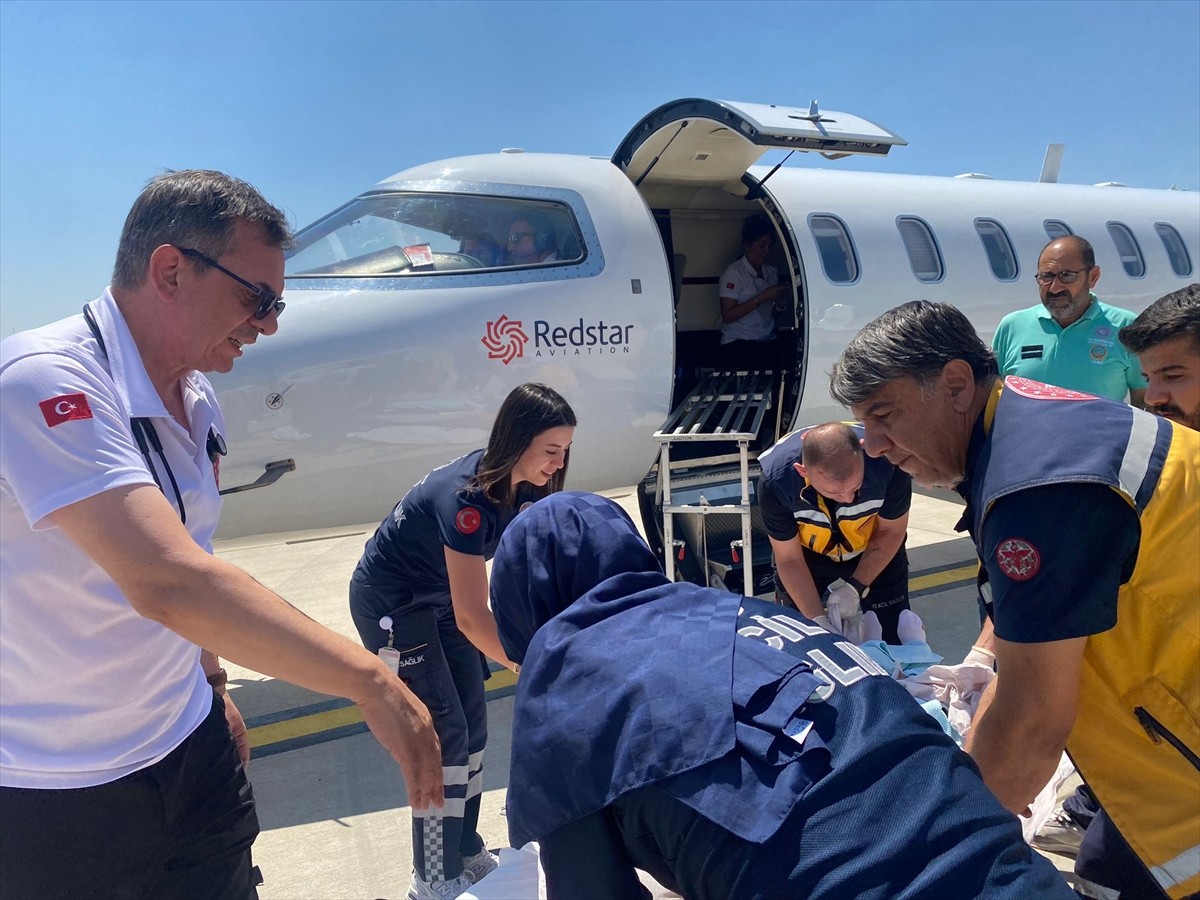 Mardin'de beyin kanaması nedeniyle Mardin Eğitim ve Araştırma Hastanesi Nöroloji Kliniğinde tedavi...