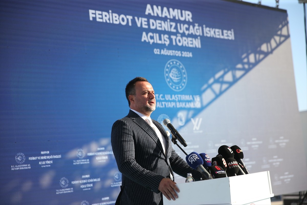 Mersin'in Anamur ilçesinde, Anamur Feribot ve Deniz Uçağı İskelesi'nin açılışı...