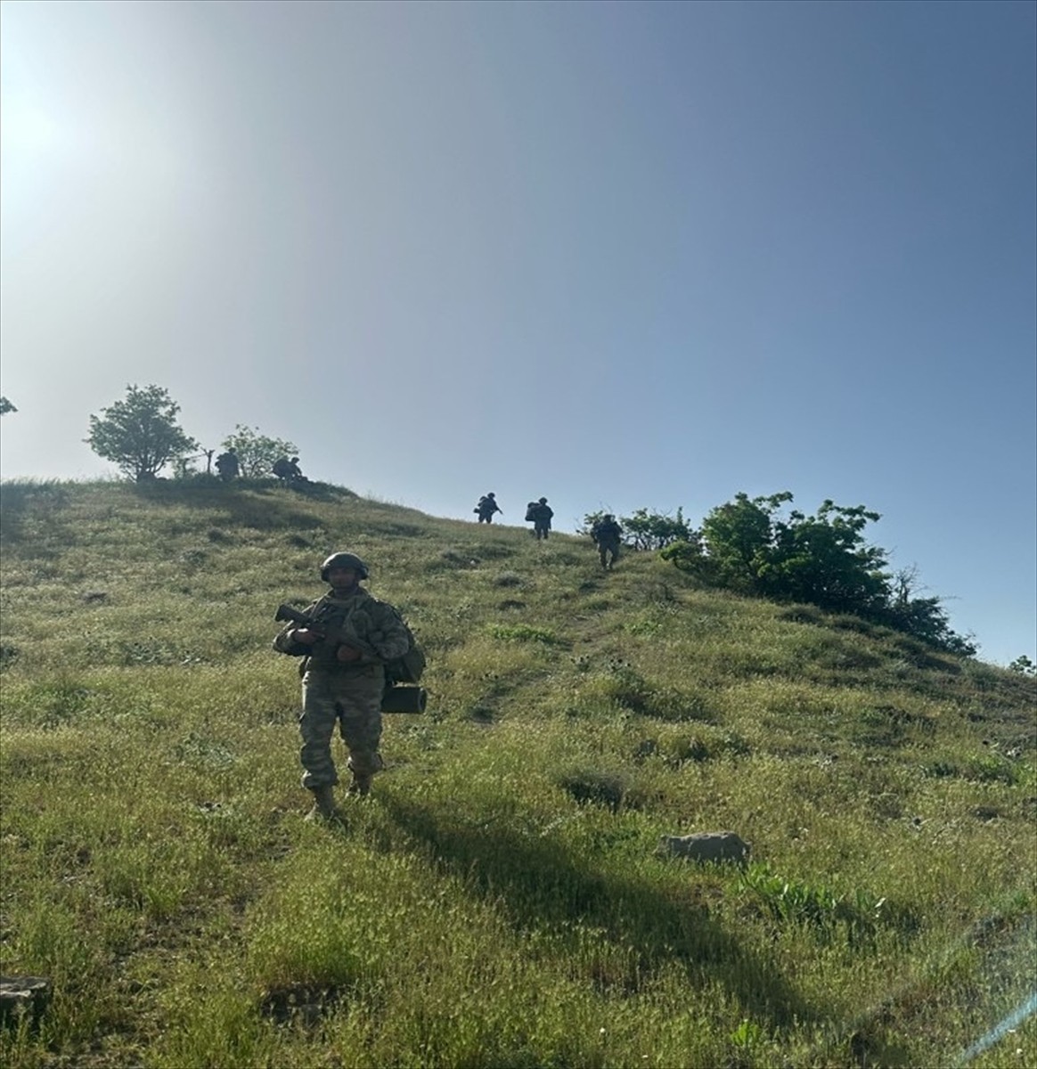 Milli Savunma Bakanlığı, Irak'ın kuzeyinde operasyonların devam ettiği Pençe bölgesinden...