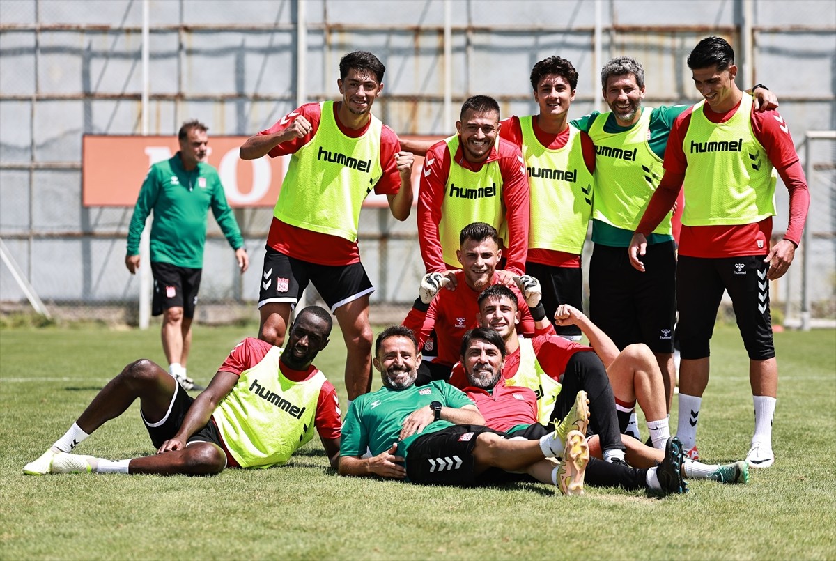 Net Global Sivasspor, Trendyol Süper Lig'in 2. haftasında deplasmanda Bellona Kayserispor ile...