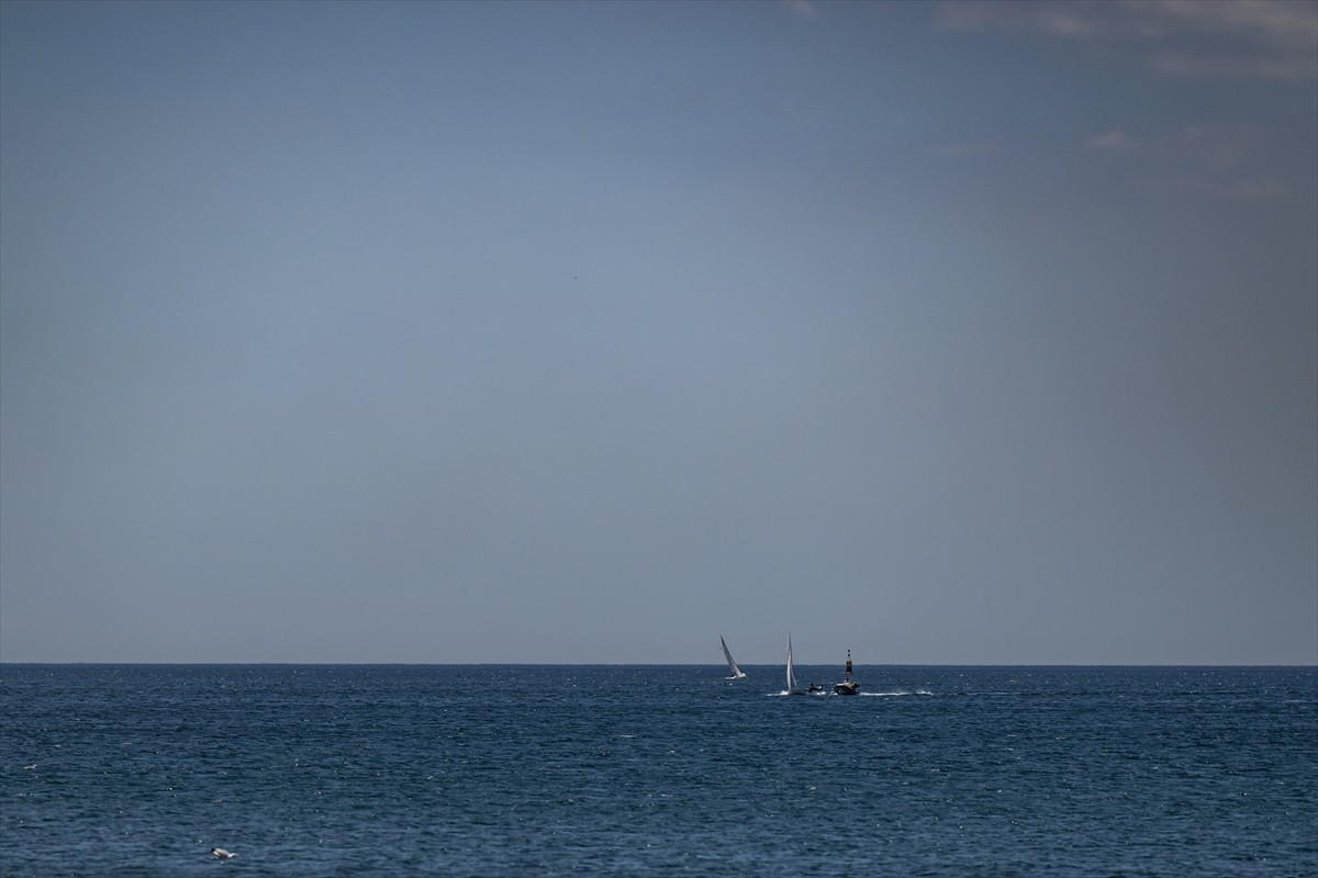 "Yelkenin yeni modası" sloganıyla tüm yarış sınıflarını kapsayan 12. TAYK Slam X eker Olympos...