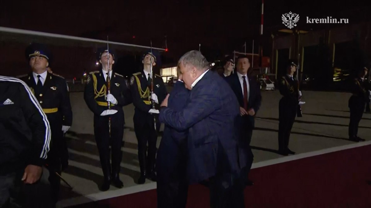 Rusya Devlet Başkanı Vladimir Putin, Milli İstihbarat Teşkilatının (MİT) yönetiminde Ankara’da...