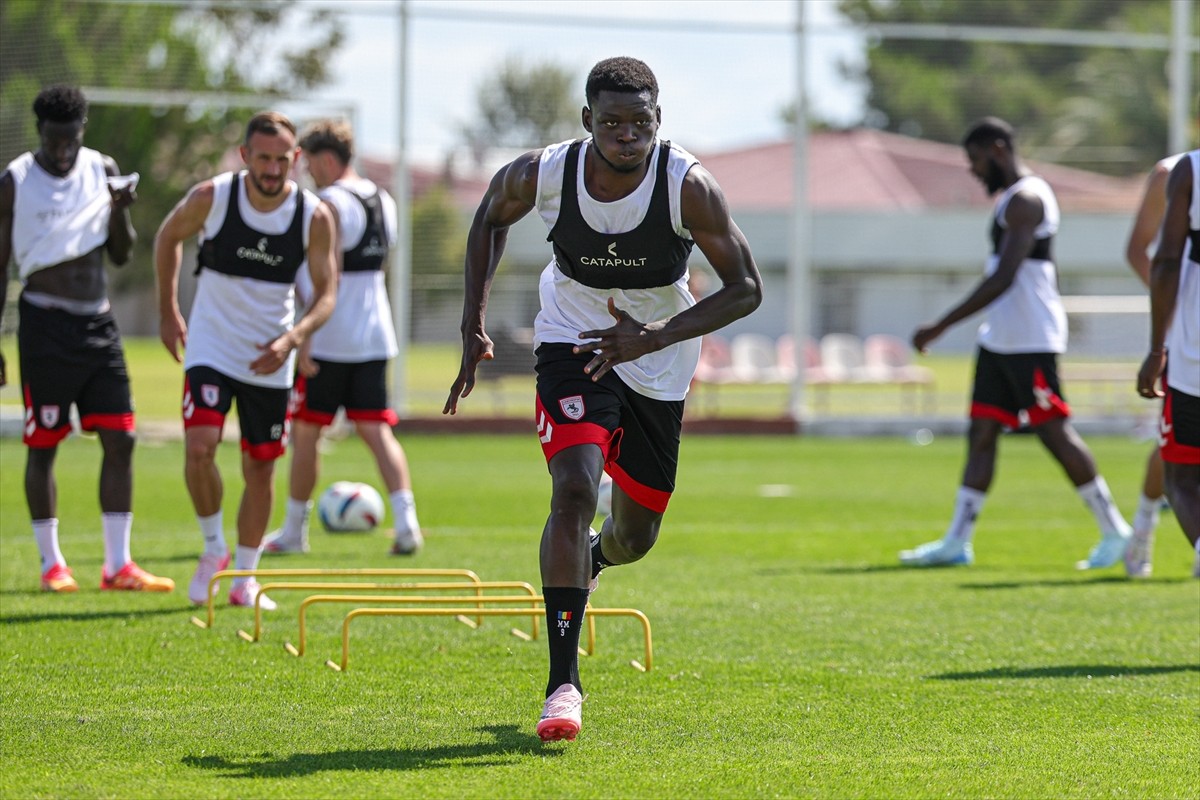 Samsunspor, Trendyol Süper Lig'in ilk haftasında sahasında oynayacağı Beşiktaş maçının...