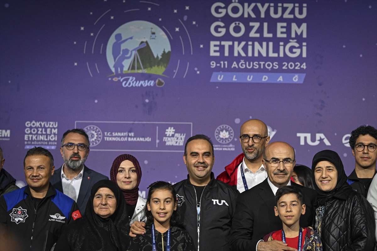 Sanayi ve Teknoloji Bakanı Mehmet Fatih Kacır, bu yıl Bursa Uludağ'da gerçekleştirilen ve 11...