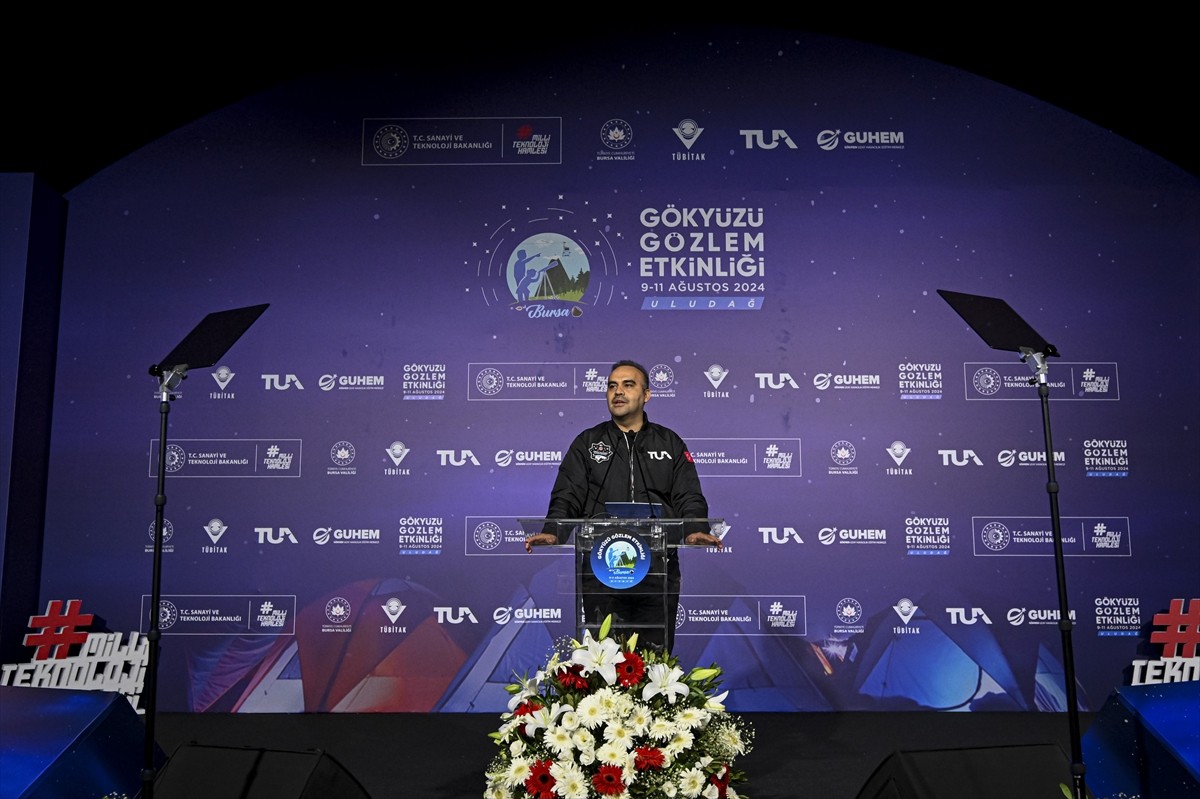 Sanayi ve Teknoloji Bakanı Mehmet Fatih Kacır, bu yıl Bursa Uludağ'da gerçekleştirilen ve 11...