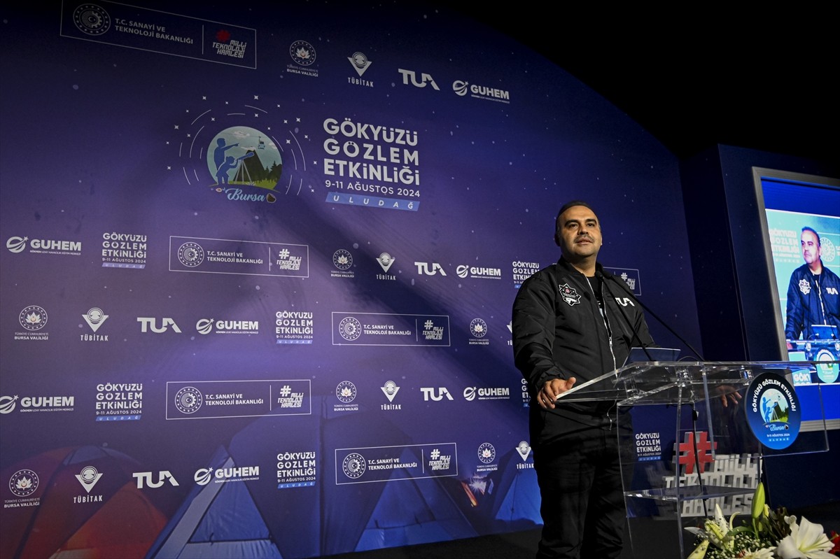 Sanayi ve Teknoloji Bakanı Mehmet Fatih Kacır, bu yıl Bursa Uludağ'da gerçekleştirilen ve 11...