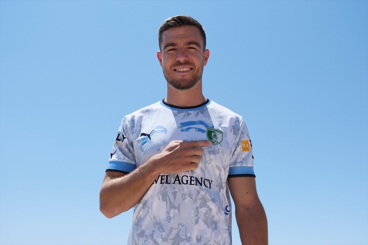 Sipay Bodrum Futbol Kulübü, yeni sezon formalarını tanıttı. "Cumhuriyet, Deniz, Doğa ve Sur"...