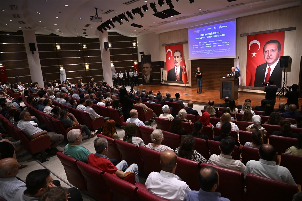 Sosyal Güvenlik Kurumu (SGK) ile 13 banka arasında emeklilere özel indirimler ve ayrıcalıklar...