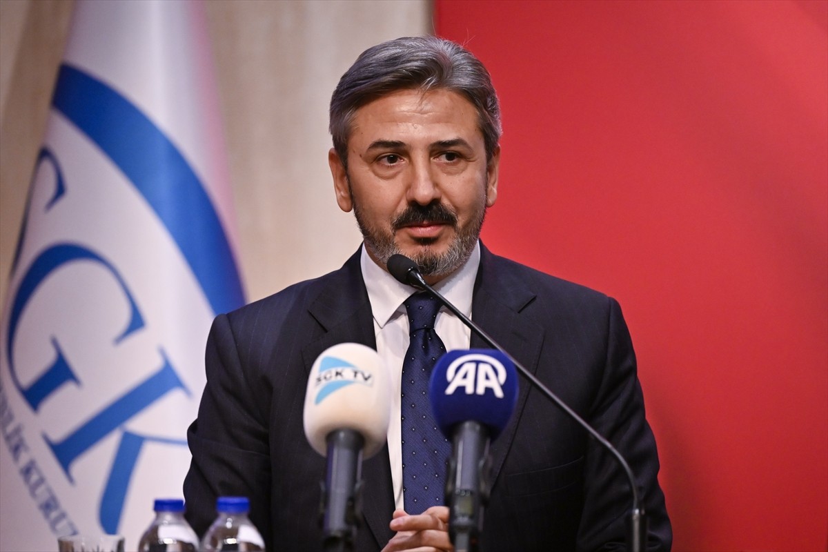 Sosyal Güvenlik Kurumu (SGK) ile 13 banka arasında emeklilere özel indirimler ve ayrıcalıklar...