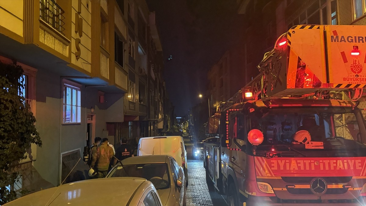 Sultangazi Cebeci Mahallesi 2510. Sokak'ta bulunan 4 katlı binanın giriş katındaki özel...