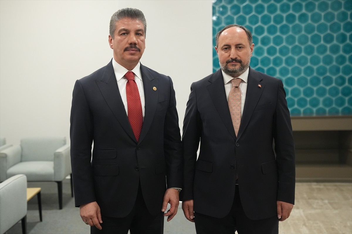 TBMM Adalet Komisyonu Başkanı ve AK Parti İstanbul Milletvekili Cüneyt Yüksel (solda) ve AB Karma...