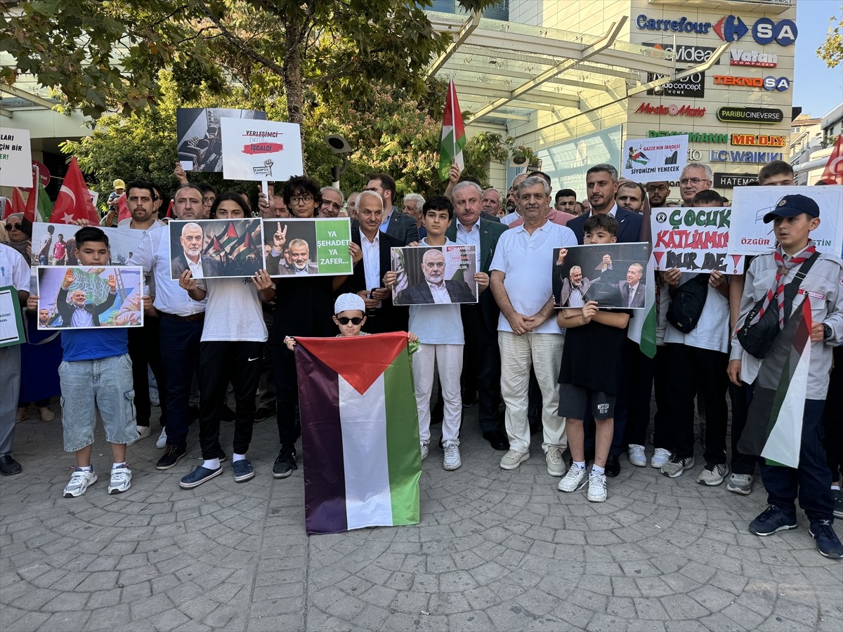 Tekirdağ'da Hamas'ın Siyasi Büro Başkanı İsmail Heniyye'nin suikasta uğraması protesto...