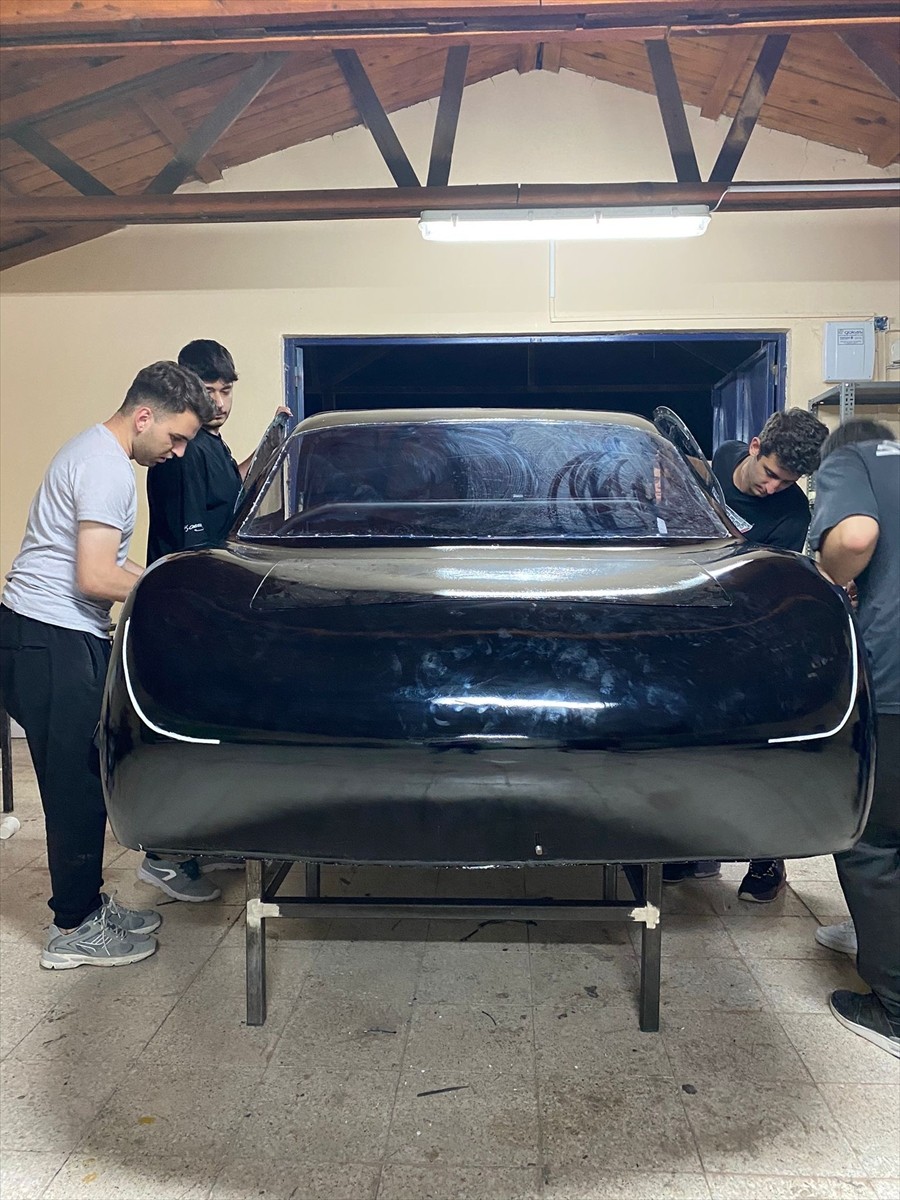 TEKNOFEST Havacılık, Uzay ve Teknoloji Festivali'nde geçen yıl Türkiye 3'üncüsü olan Eskişehir...