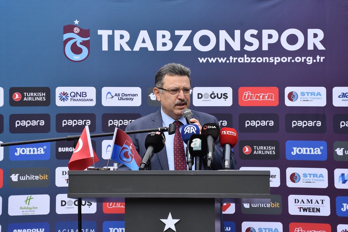 Trabzonspor Kulübü'nün 57'nci kuruluş yıl dönümü dolayısıyla 15 Temmuz Hürriyet ve Şehitler...