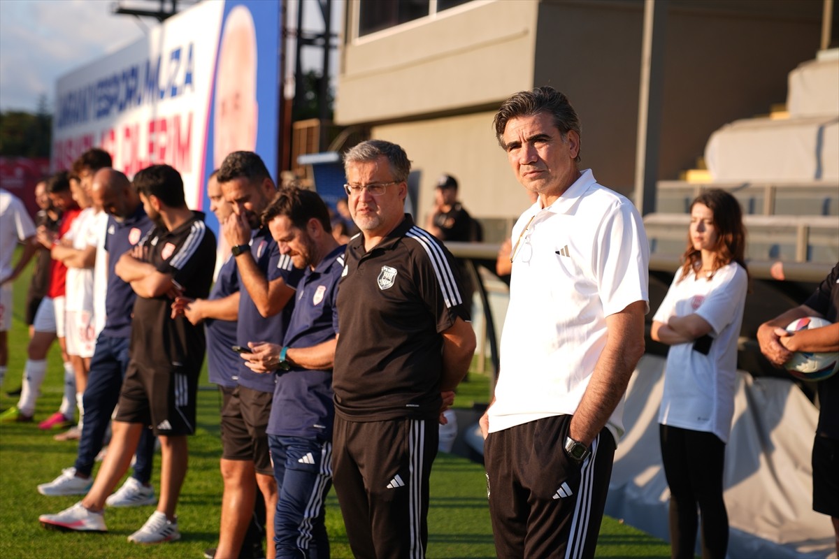 Trendyol 1. Lig'in ilk haftasında Yeni Malatyaspor ile Pendikspor karşılaşması, Malatyaspor sahaya...