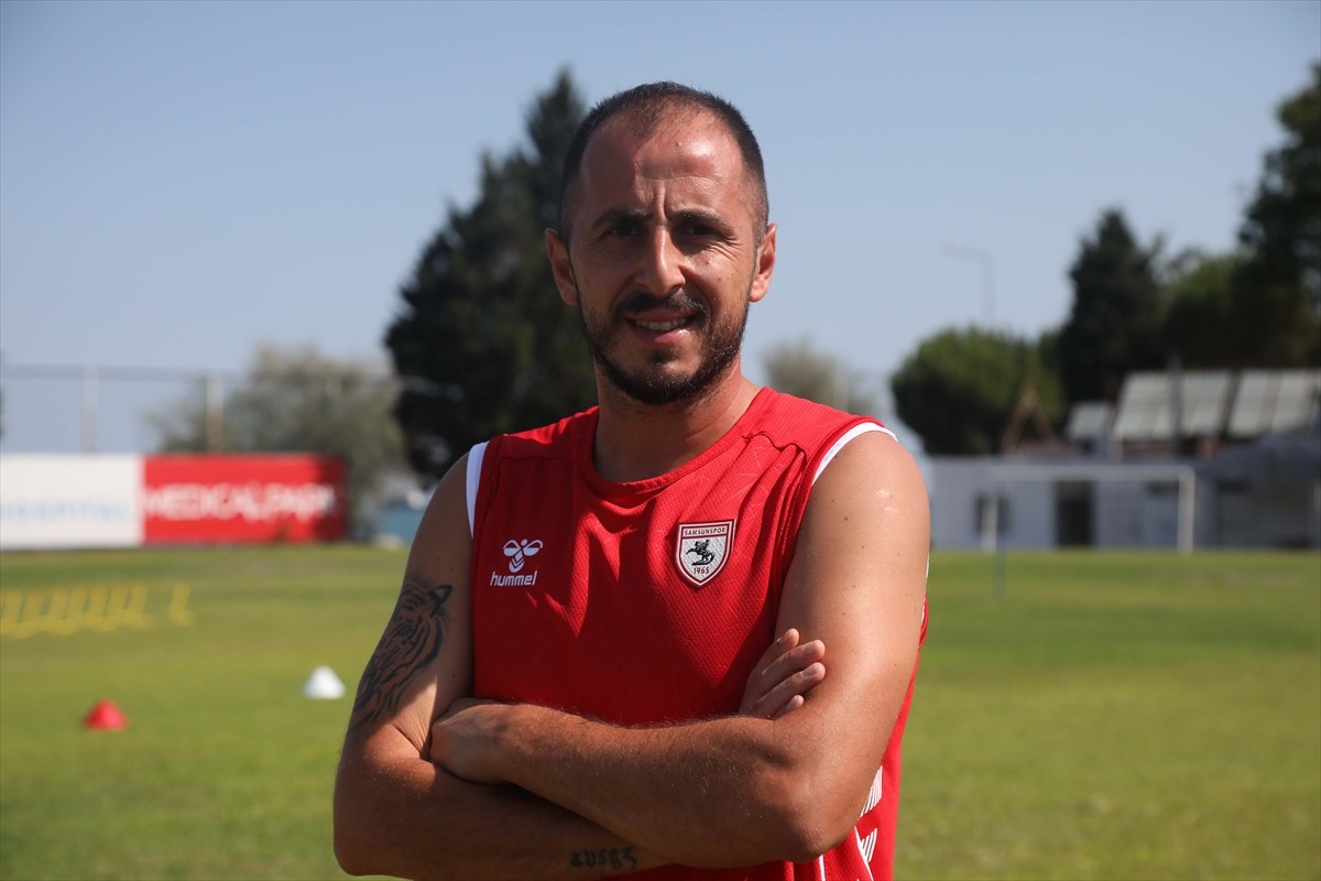 Trendyol Süper Lig'de ilk maçını Beşiktaş'la yapacak Yılport Samsunspor'un kaptanı Zeki Yavru...