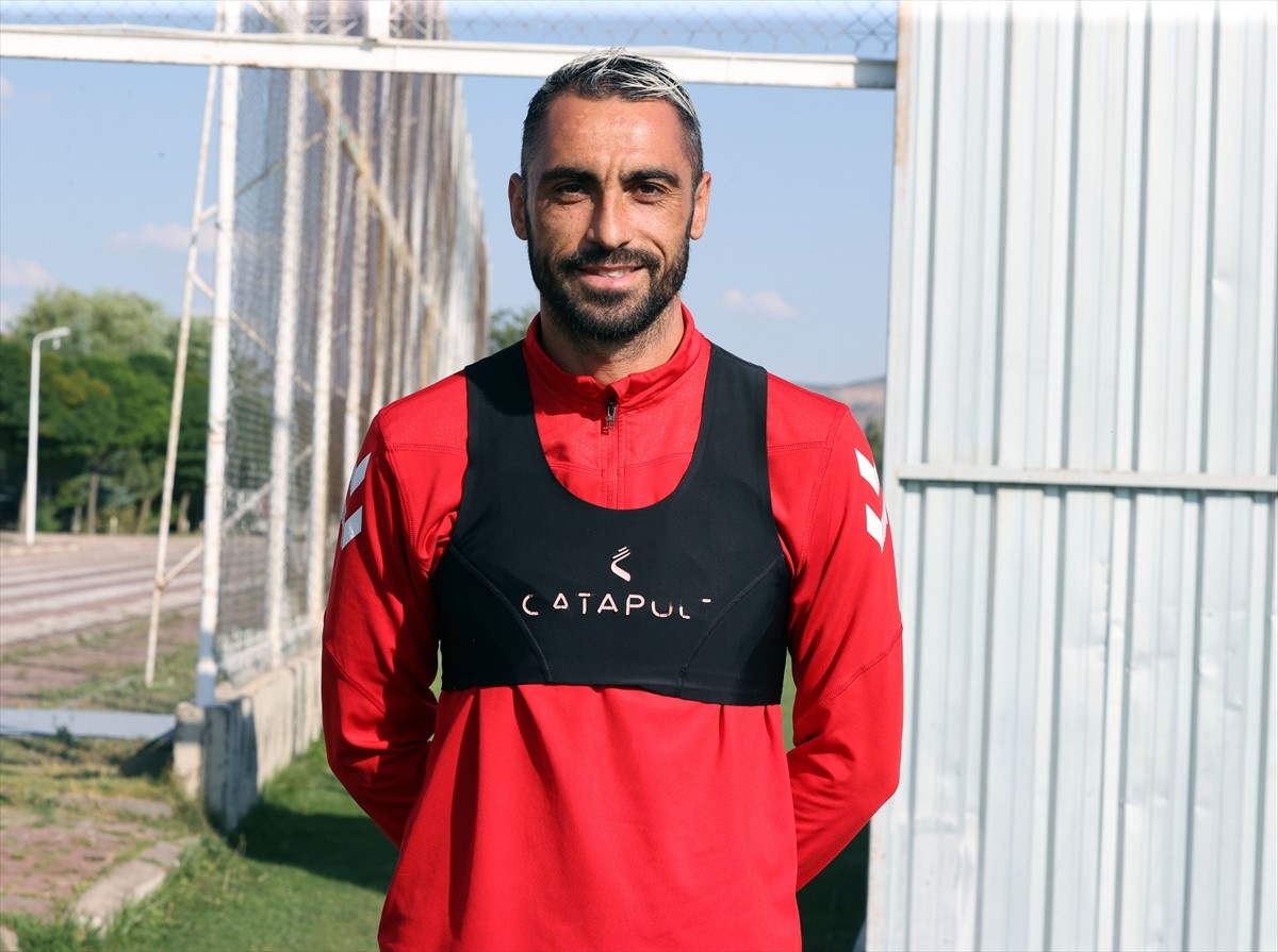 Trendyol Süper Lig ekiplerinden Sivasspor'un takım kaptanlarından Uğur Çiftçi, AA muhabirine...