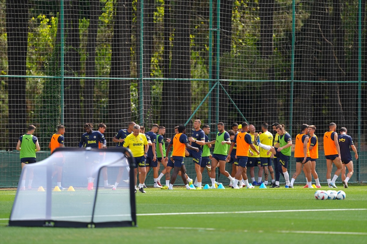 UEFA Şampiyonlar Ligi 3. eleme turunda yarın deplasmanda Fransa'nın Lille takımıyla karşılaşacak...