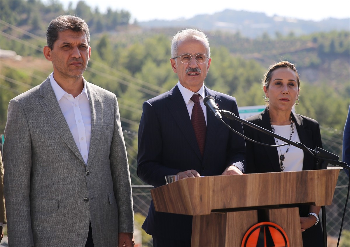 Ulaştırma ve Altyapı Bakanı Abdulkadir Uraloğlu, Alanya-Gazipaşa Yolu Gökçebelen Tünel...