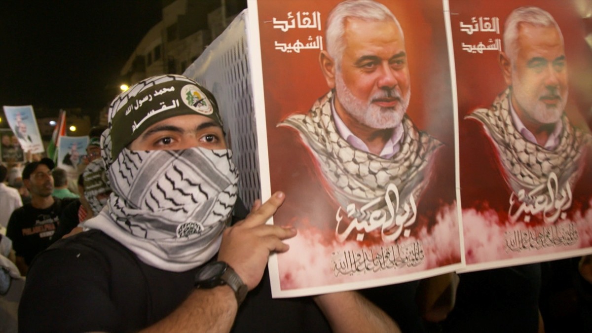 Ürdün'de binlerce kişi, İran'ın başkenti Tahran'da uğradığı suikastta yaşamını yitiren Hamas...