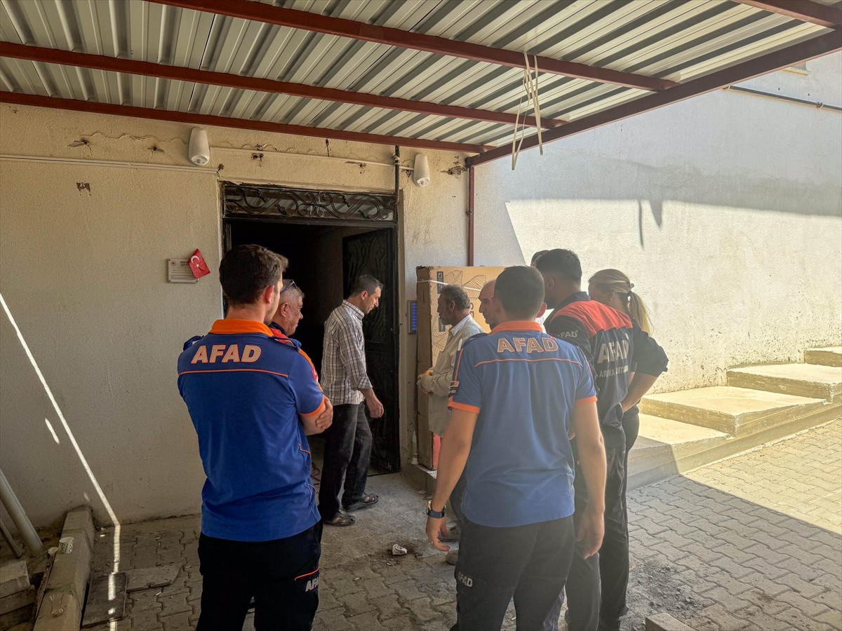 Uşak'ta, beton düzleme makinesinin egzozundan çıkan karbonmonoksit gazından zehirlenen 4 işçi...