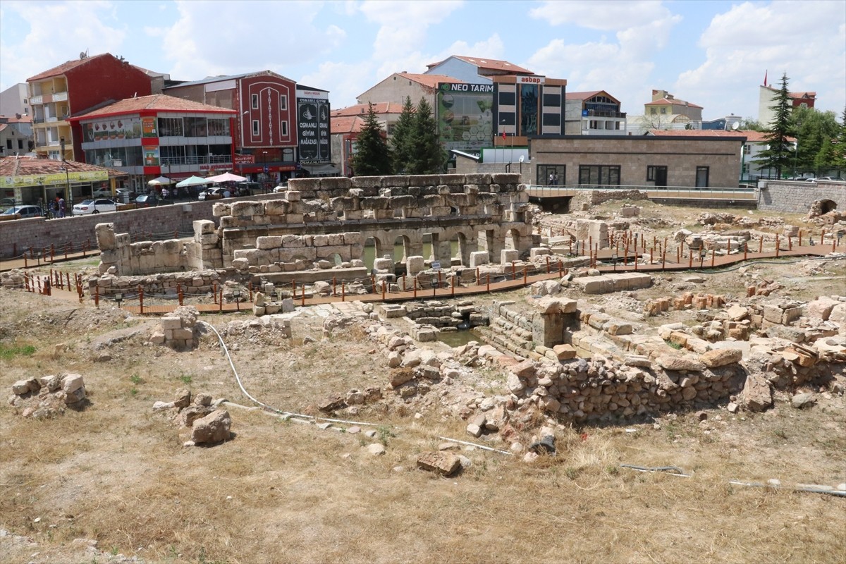 Yozgat'ın Sarıkaya ilçesinde 2018'de UNESCO Dünya Mirası Geçici Listesi'ne alınan ve "Kral Kızı"...