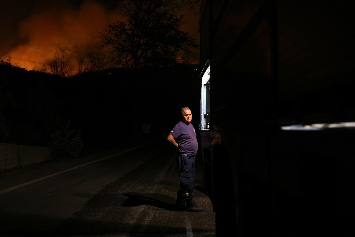 Yunanistan'ın başkenti Atina'nın doğusunda bulunan Varnava bölgesinde bugün öğleden sonra başlayan...