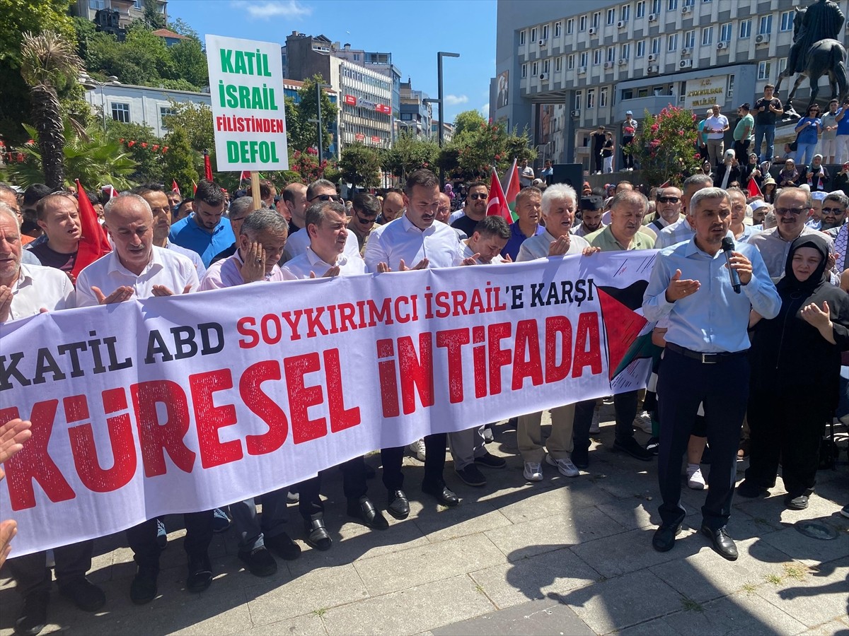 Zonguldak'ta, Hamas Siyasi Büro Başkanı İsmail Heniyye'nin İran'da suikasta uğraması ve İsrail'in...