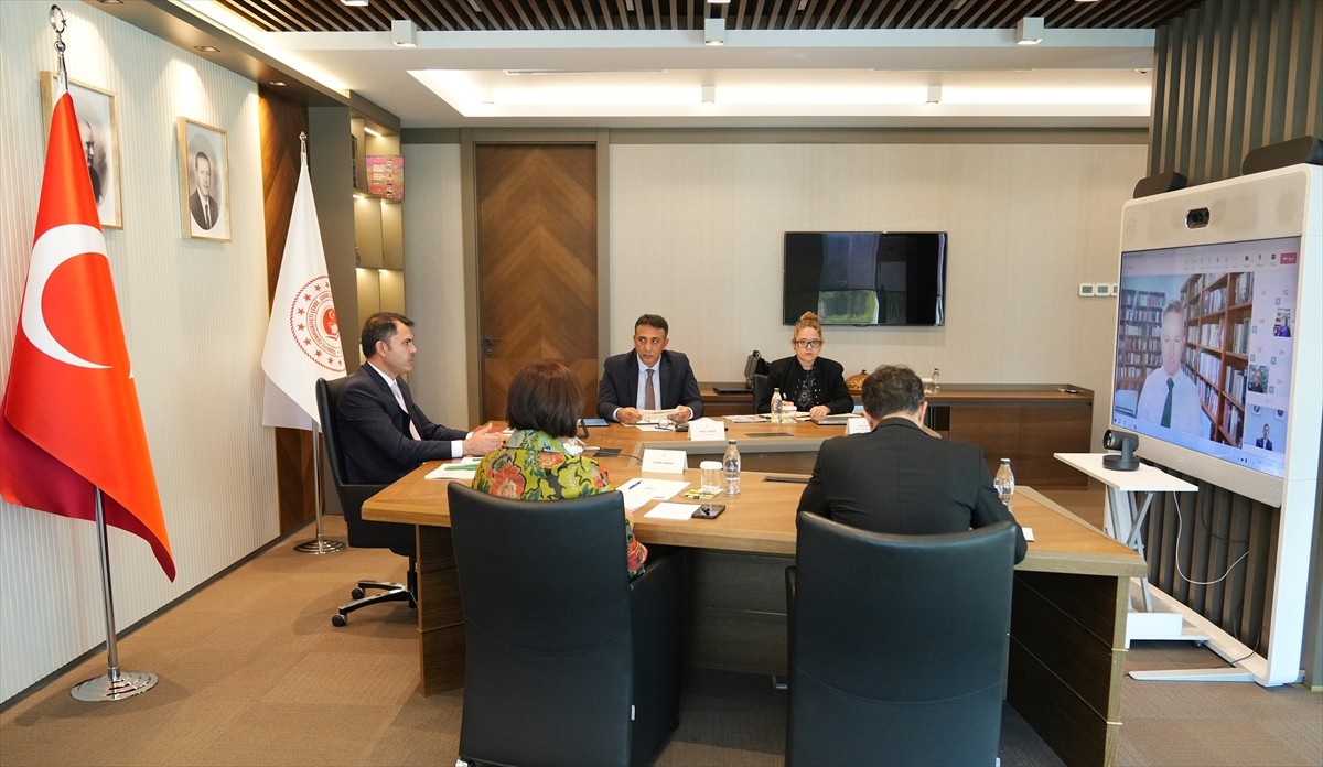 Çevre, Şehircilik ve İklim Değişikliği Bakanı Murat Kurum, Avustralya İklim Değişikliği ve Enerji...