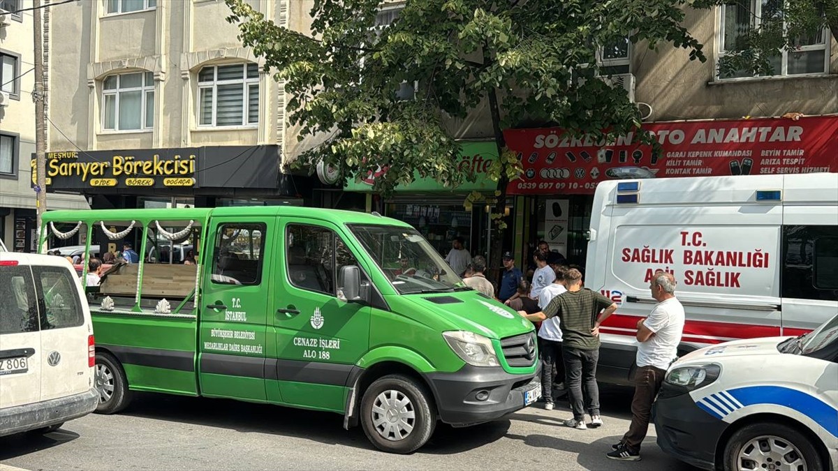 Esenler'de tartıştığı arkadaşı tarafından bıçaklanan kişi hayatını kaybetti. Suriye uyruklu...