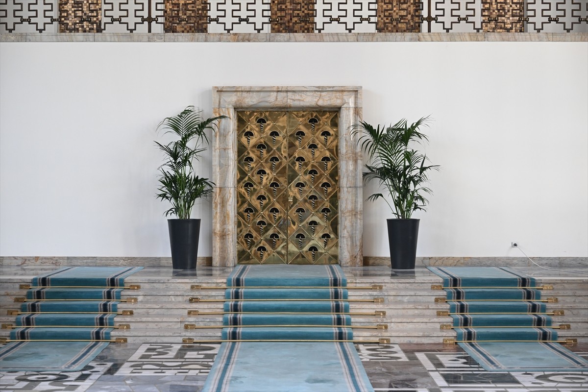 Meclis'te 1 Ekim Salı günü başlayacak yeni yasama yılı öncesi temizlik, bakım ve onarım...