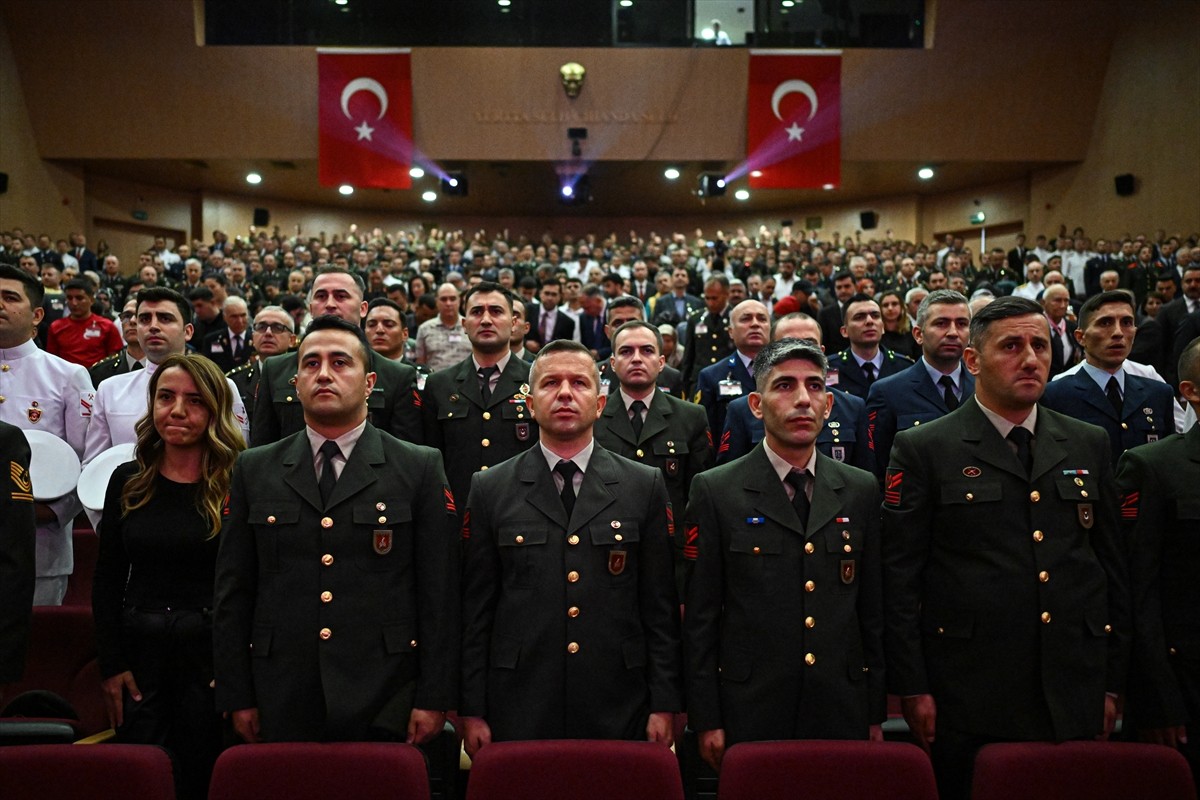 Milli Savunma Bakanı Yaşar Güler ile Aile ve Sosyal Hizmetler Bakanı Mahinur Özdemir Göktaş'ın...