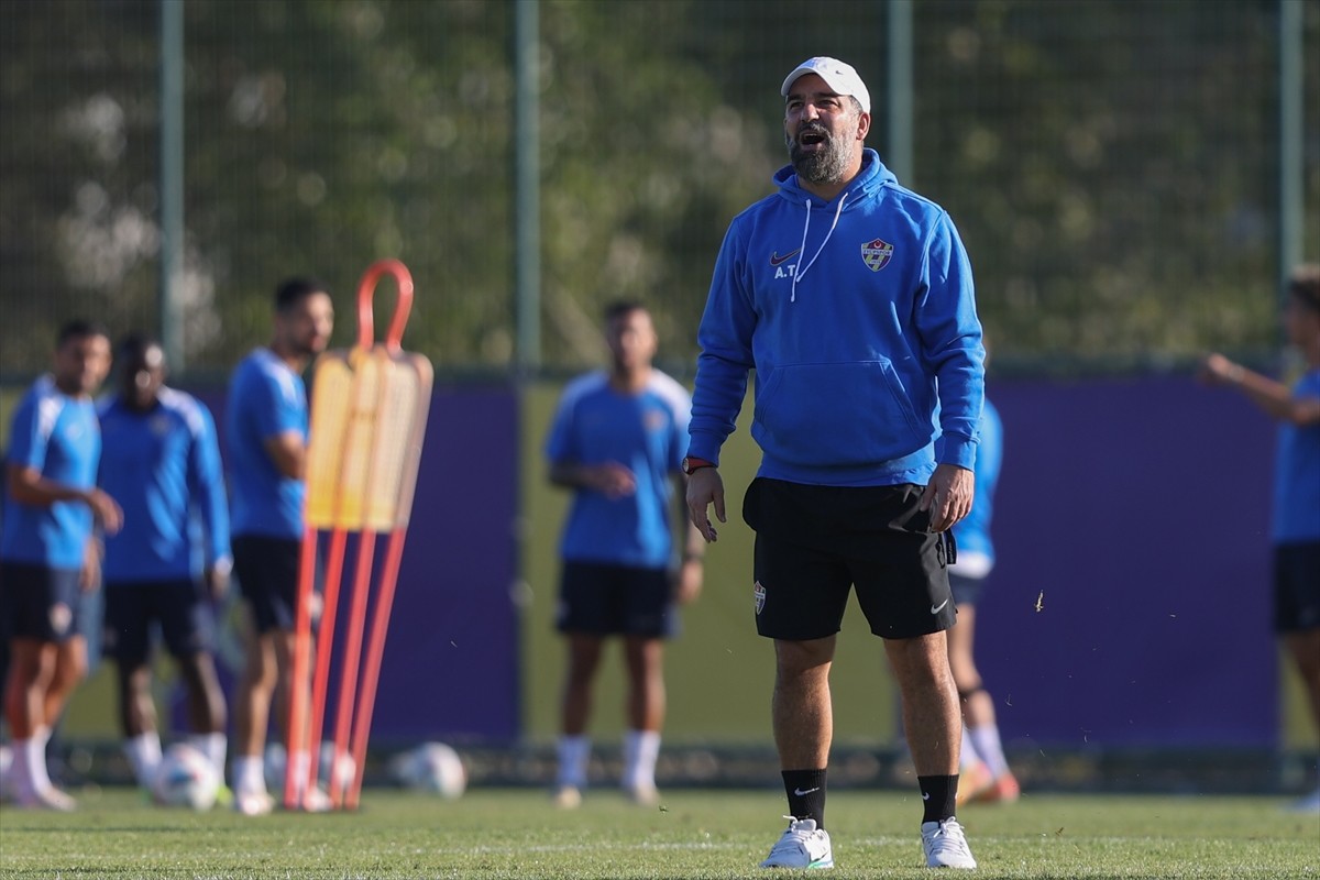 Trendyol Süper Lig'in 6. haftasında Beşiktaş ile deplasmanda karşılaşacak ikas Eyüpspor...