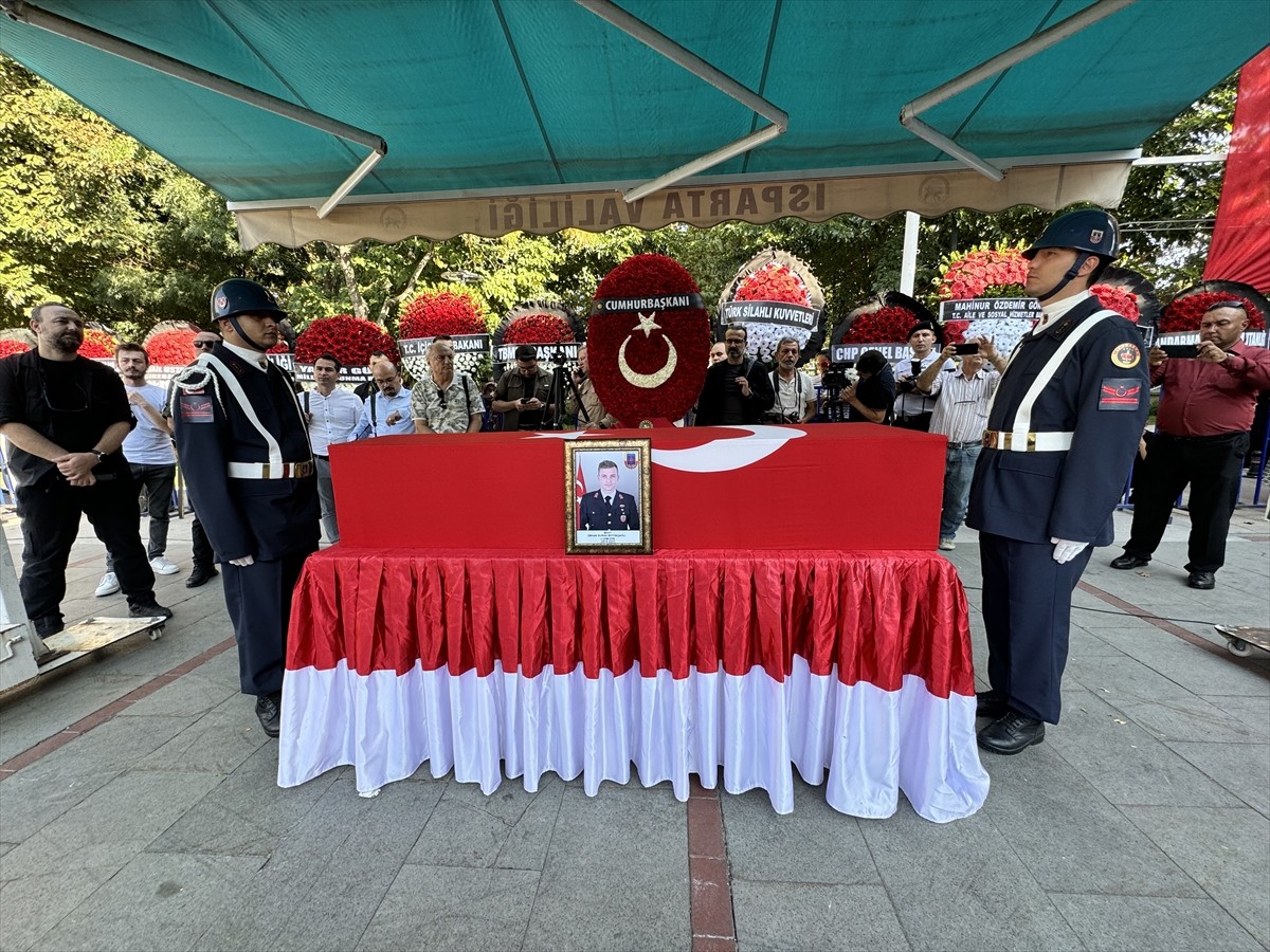 Tunceli'nin Ovacık ilçesinde görev esnasında zırhlı aracın devrilmesi sonucu şehit olan Jandarma...