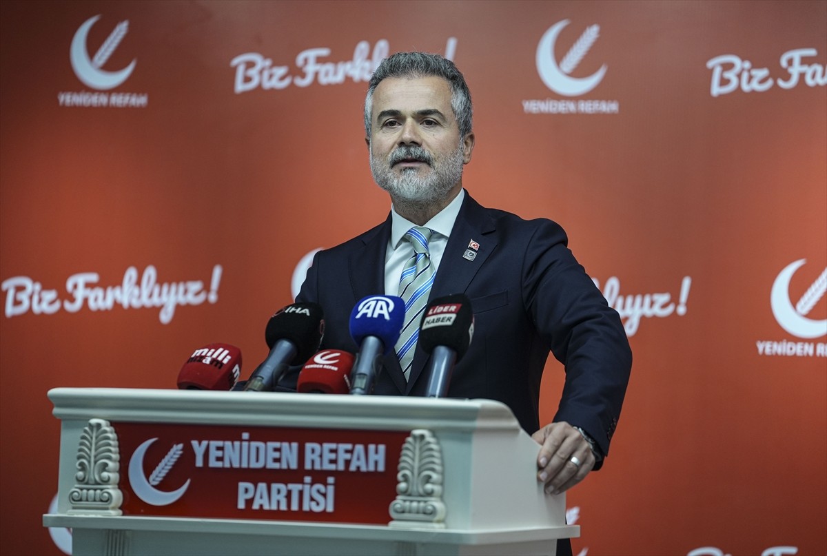 Yeniden Refah Partisi Genel Başkan Yardımcısı Suat Kılıç, partisinin Merkez Yürütme Kurulu (MYK)...