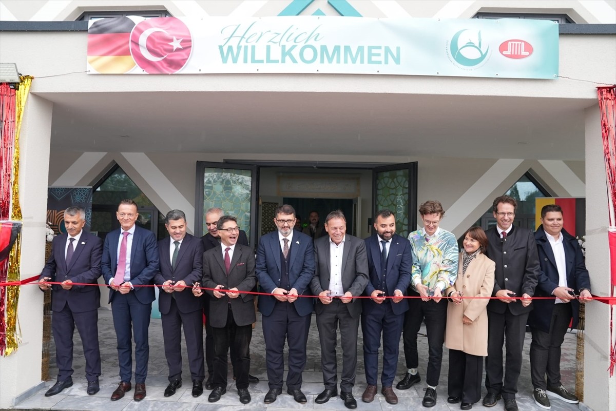 Almanya’nın Bavyera eyaletine bağlı Schrobenhausen kentinde inşa edilen Diyanet İşleri Türk İslam...