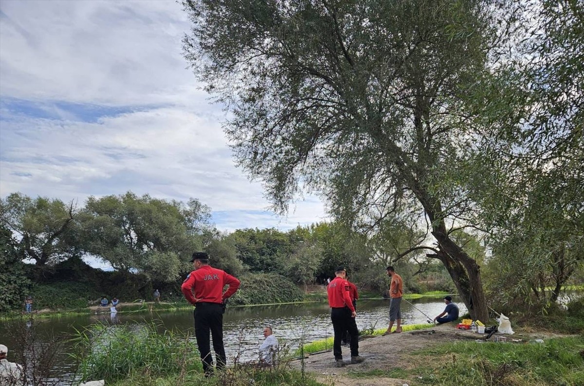 Bursa'nın Karacabey ilçesinde 3 Ekim'den bu yana haber alınamayan Nur Cemil Eroğlu'nun bulunması...