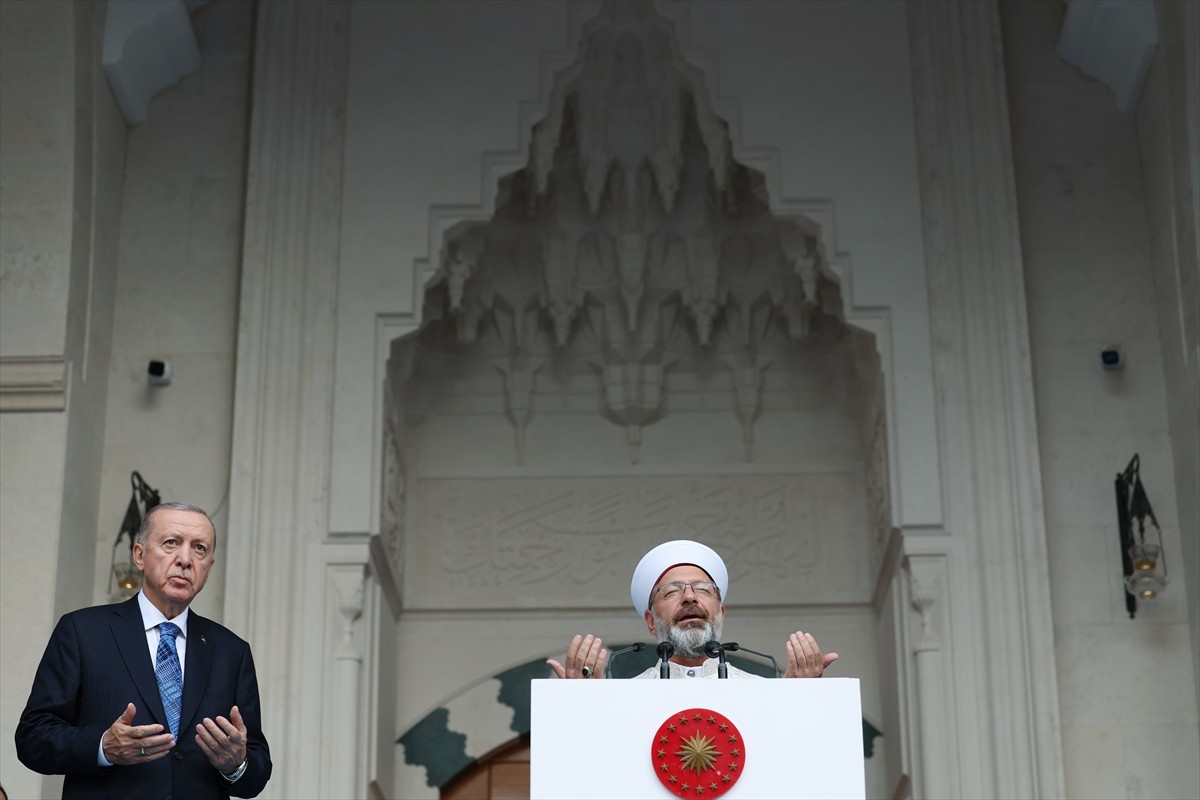 Cumhurbaşkanı Recep Tayyip Erdoğan ve Arnavutluk Başbakanı Edi Rama, Arnavutluk'un başkenti...