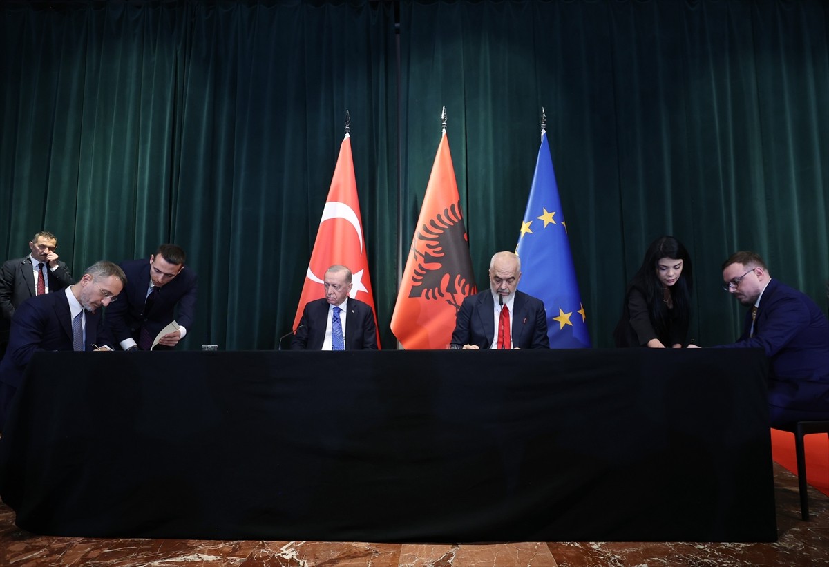 Cumhurbaşkanı Recep Tayyip Erdoğan ve Arnavutluk Başbakanı Edi Rama huzurunda, ortak basın...