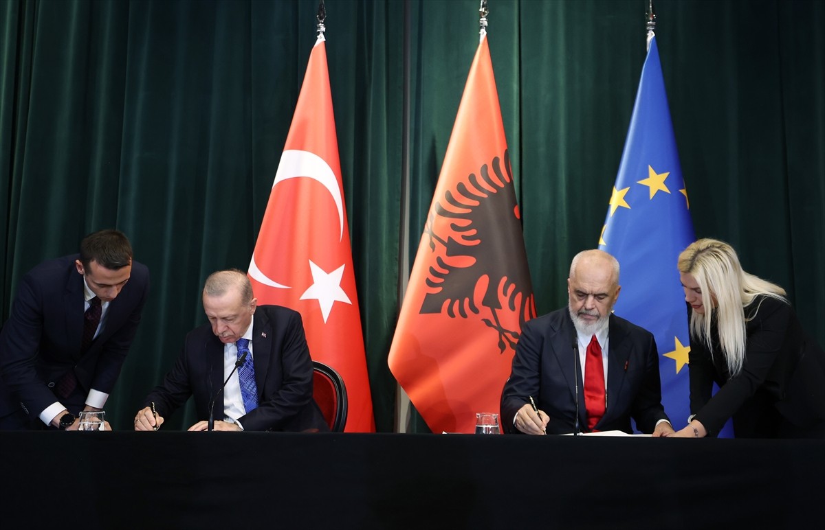 Cumhurbaşkanı Recep Tayyip Erdoğan ve Arnavutluk Başbakanı Edi Rama huzurunda, ortak basın...