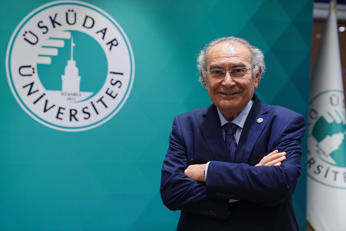 Gençlerin sosyal medyada özel görüntülerini paylaşmalarının temel nedenin ergenlik dönemindeki...