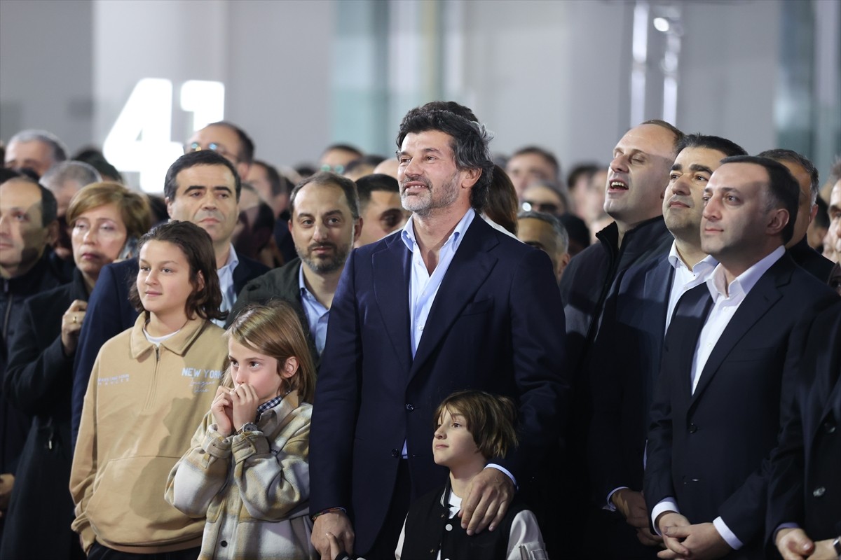 Gürcistan'da 11. parlamentoya girecek milletvekillerinin belirlenmesi için düzenlenen seçimlerde...