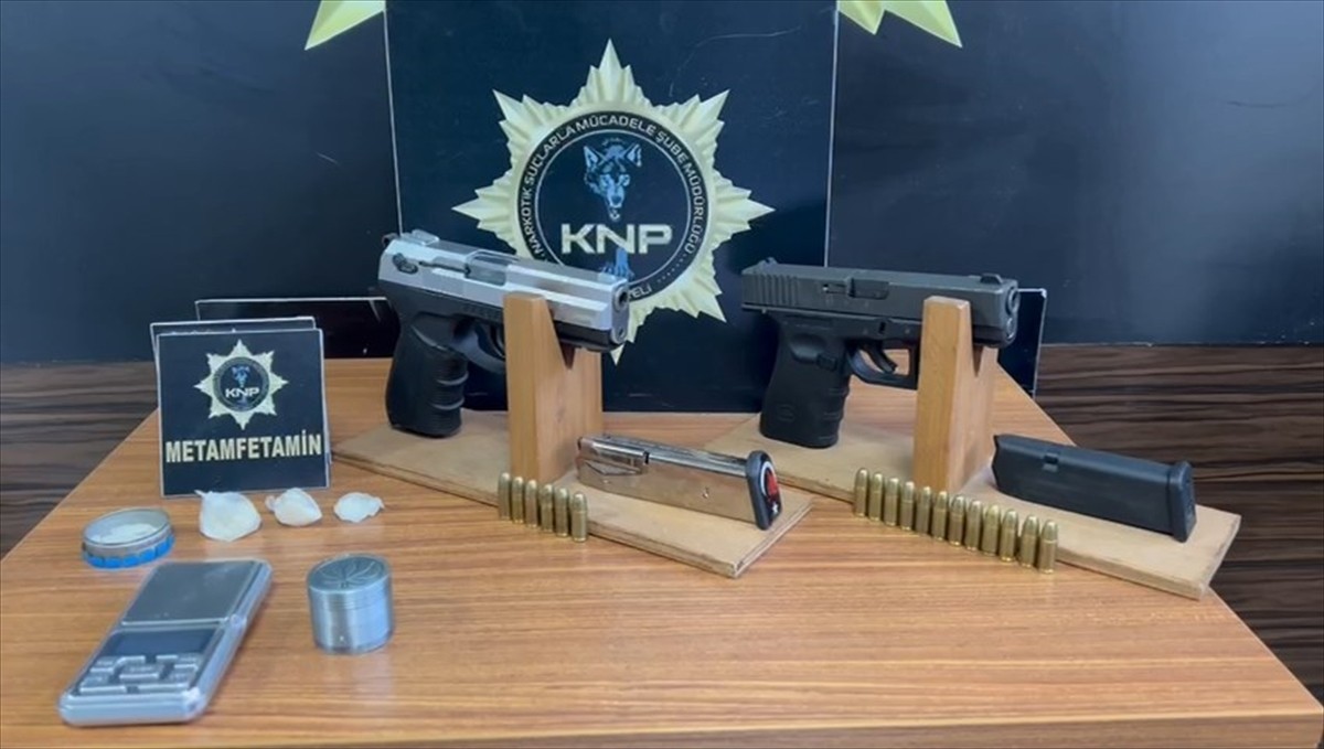 Kırklareli merkezli 3 ildeki uyuşturucu operasyonu sırasında bir anne, uyuşturucu ticareti yaptığı...